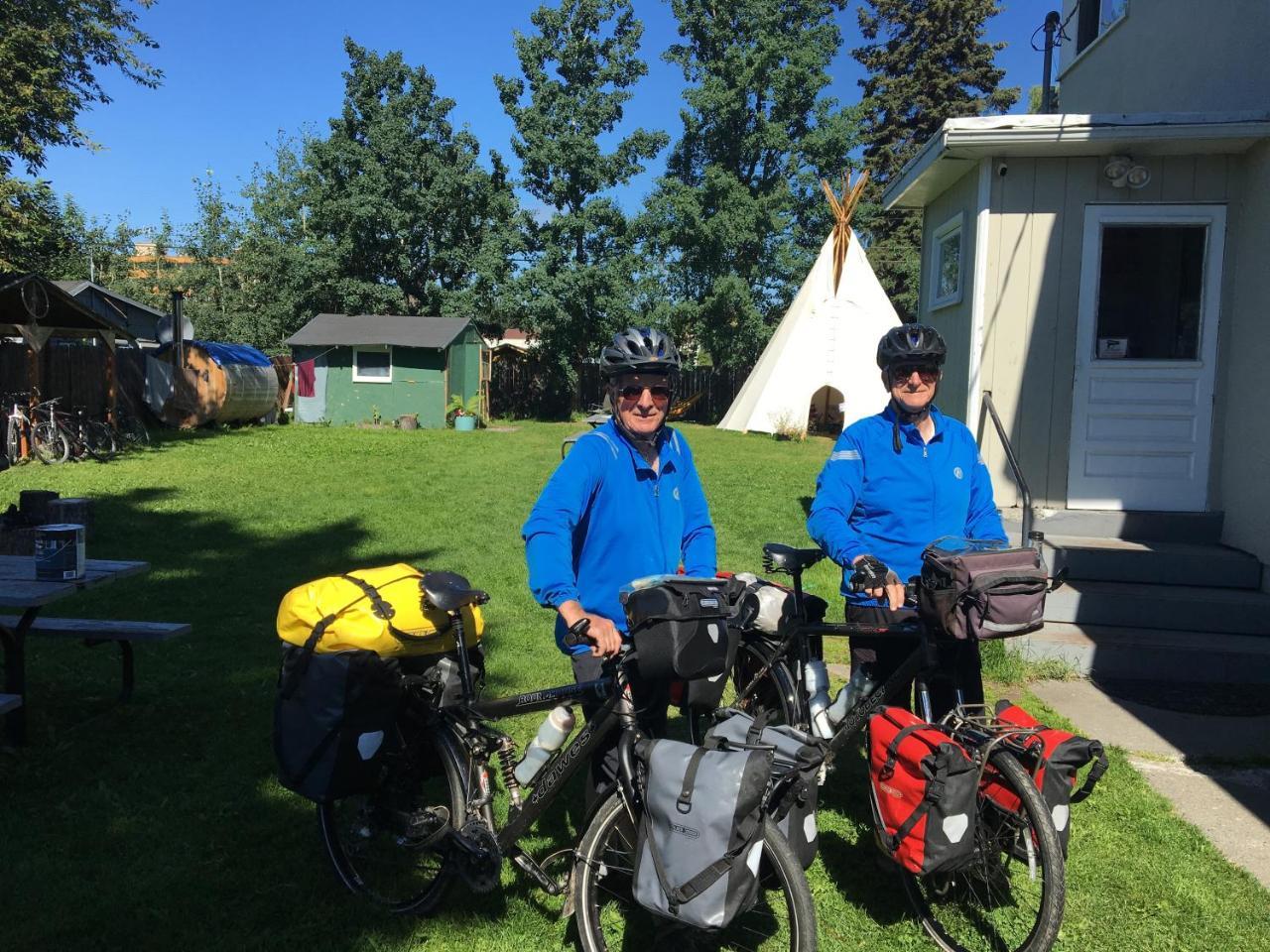 Base Camp Anchorage Hostel Exterior foto